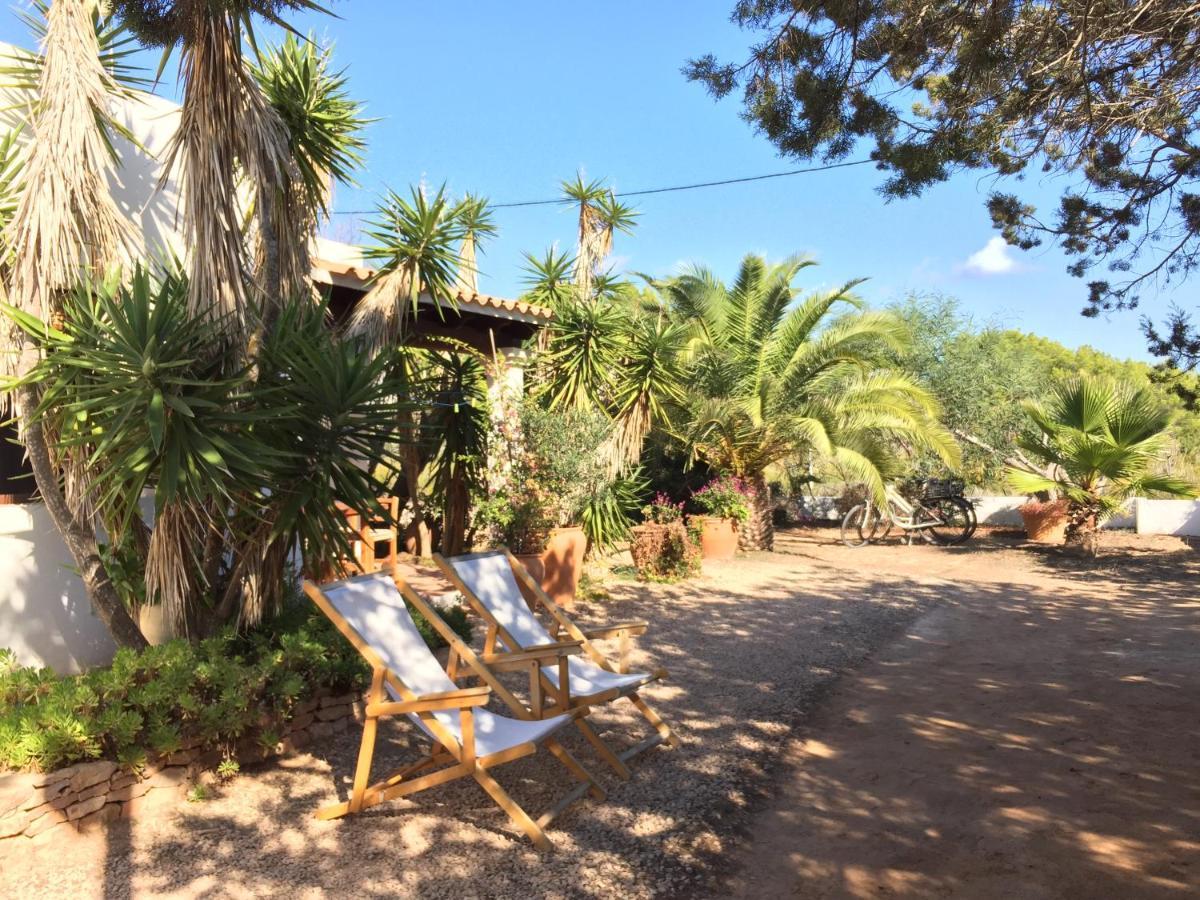 Apartamentos Laura Playa De Migjorn ภายนอก รูปภาพ
