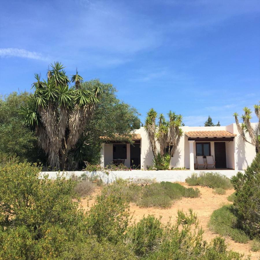 Apartamentos Laura Playa De Migjorn ภายนอก รูปภาพ