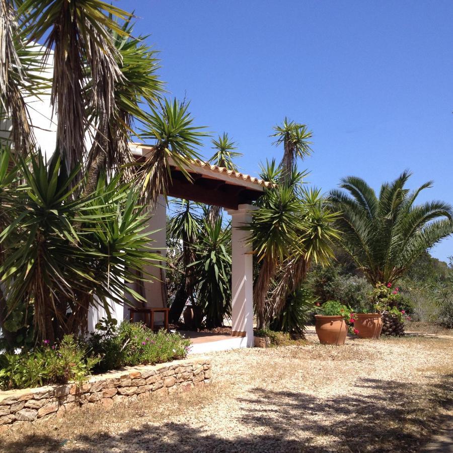Apartamentos Laura Playa De Migjorn ภายนอก รูปภาพ