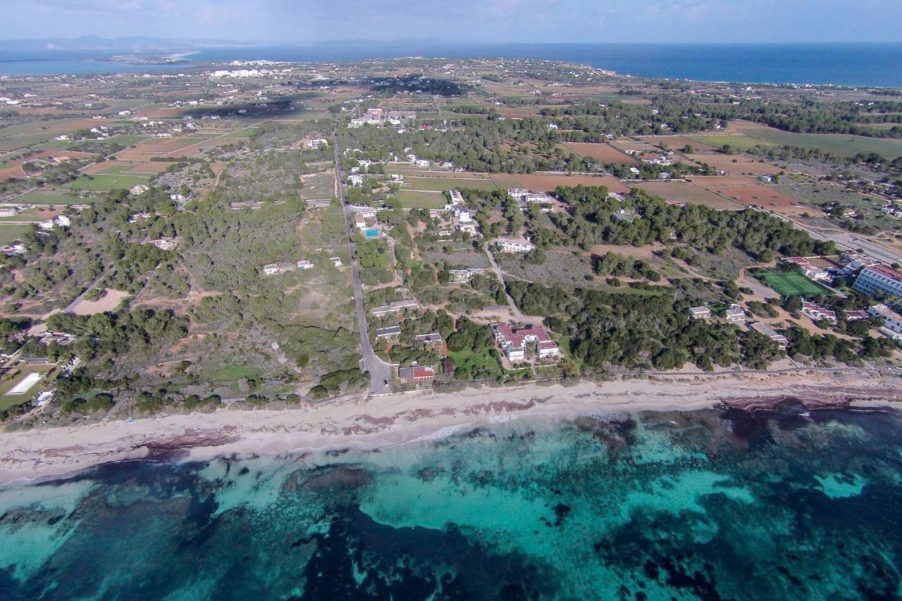 Apartamentos Laura Playa De Migjorn ภายนอก รูปภาพ